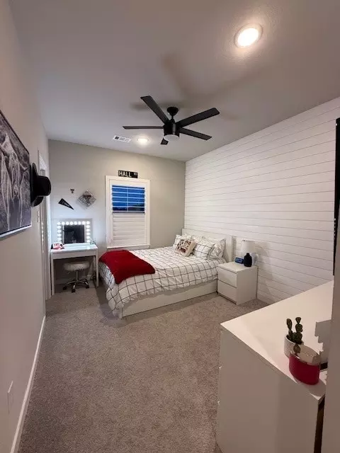 Bedroom - 720 Lamp Post Ln, Argyle, TX 76226 photo 4 of 4