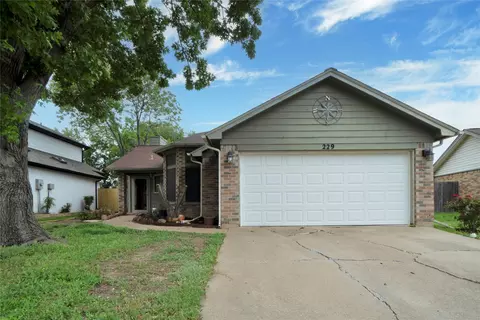 229 Rodeo Dr, Keller, TX 76248