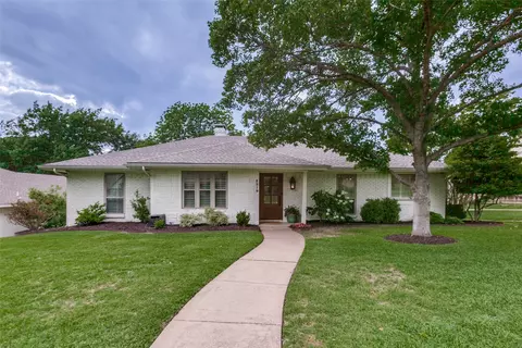 2219 Eastwood Dr, Richardson, TX 75080