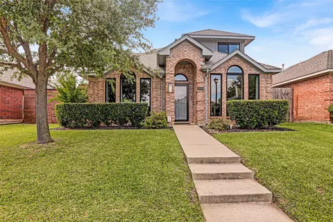 2224 Bresee Dr, Carrollton, TX 75010
