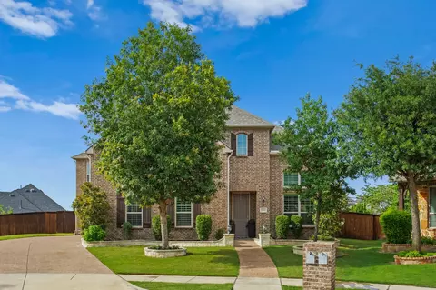 2804 Hyde Cv, Trophy Club, TX 76262
