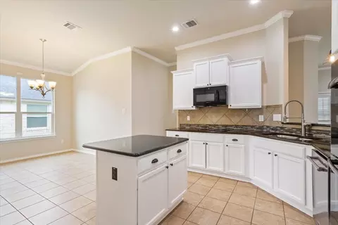 9936 Caney Creek Dr, Waco, TX 76708 photo 12