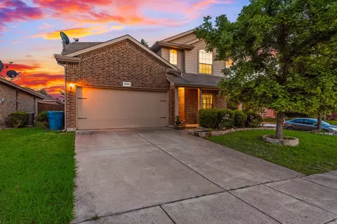 2000 Crosby Dr, Forney, TX 75126
