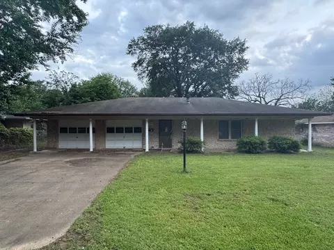 1930 Cedar St, Paris, TX 75460