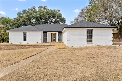 478 Greenwood Ln, Waco, TX 76705