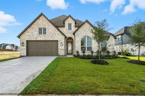 552 Pebble Dr, Waxahachie, TX 75167