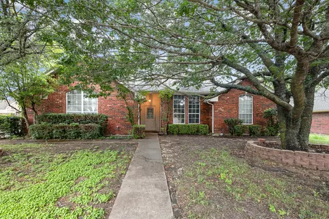 530 Branch Ln, Midlothian, TX 76065