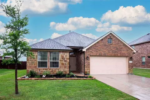 3319 Camden Creek Rd, Krum, TX 76249
