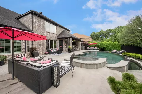 1005 Mallard Lakes Dr, Mckinney, TX 75072