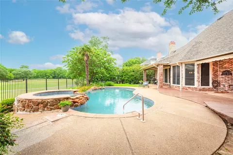 805 Glen Rose Dr, Allen, TX 75013