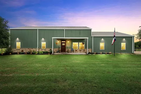 1009 Western Dr, Woodway, TX 76712