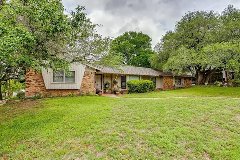 206 W Ridge Rd, Weatherford, TX 76086