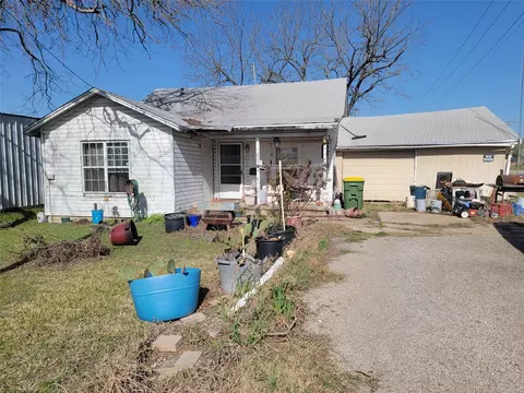 1025 Walker St, Marlin, TX 76661