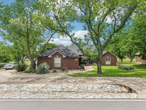 9618 Monticello Dr, Granbury, TX 76049