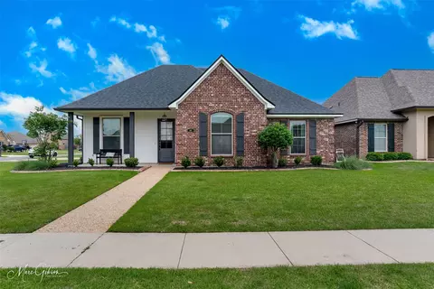 601 Canoe Trl, Bossier City, LA 71111