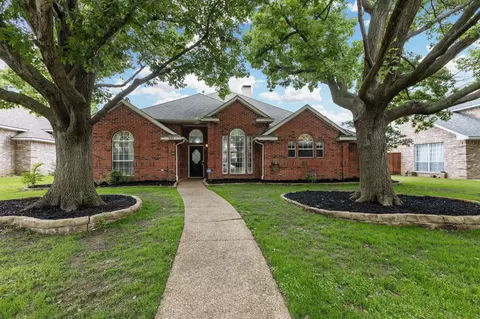 923 Sycamore Creek Rd, Allen, TX 75002