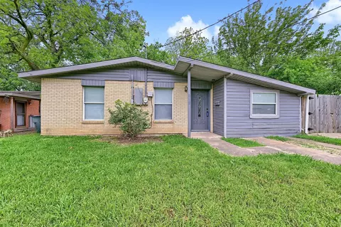 612 S Andrews Ave, Sherman, TX 75090