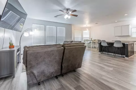 2904 Beutel Rd, Lorena, TX 76655 photo 4