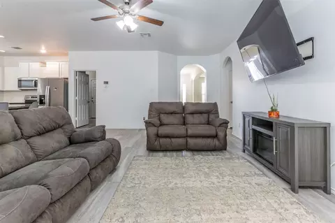 2904 Beutel Rd, Lorena, TX 76655 photo 3