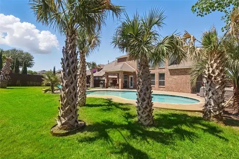 8208 Rock Elm Rd, Fort Worth, TX 76131