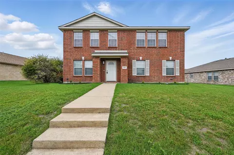 605 Jewelflower Dr, Desoto, TX 75115