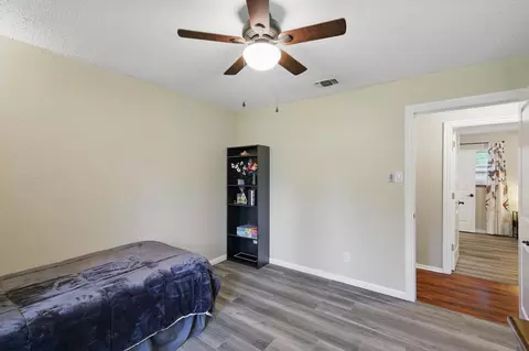 400 Melbourne Rd, Hurst, TX 76053 photo 27