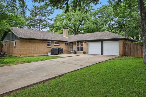 400 Melbourne Rd, Hurst, TX 76053 photo 6