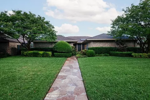 6005 Daven Oaks Dr, Dallas, TX 75248