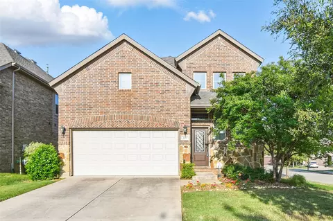 400 Sterling Rdg, Lantana, TX 76226
