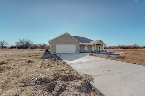 1219 E Gibtown Rd, Poolville, TX 76487