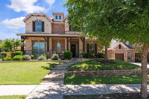 9832 Broiles Ln, Fort Worth, TX 76244