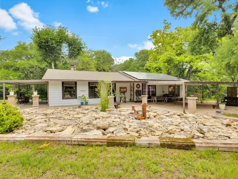 348 Baughman Hill Rd, Azle, TX 76020