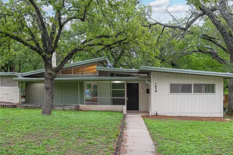 1614 11th St, Brownwood, TX 76801