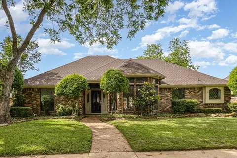 2213 Moss Trl, Garland, TX 75044