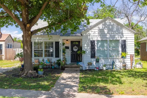 2612 1st St, Brownwood, TX 76801