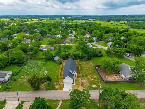 View/Area - 209 W Nolan St, Lorena, TX 76655 photo 2 of 2