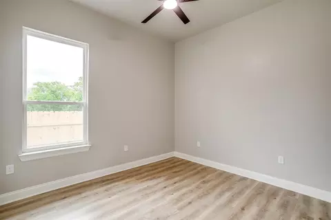 Bedroom - 209 W Nolan St, Lorena, TX 76655 photo 5 of 9