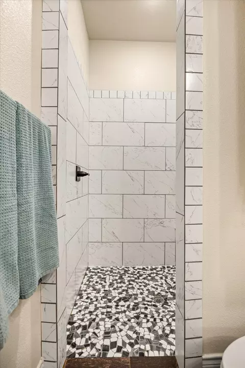 Other - 100 Knob Ct, Springtown, TX 76082 photo 6 of 11