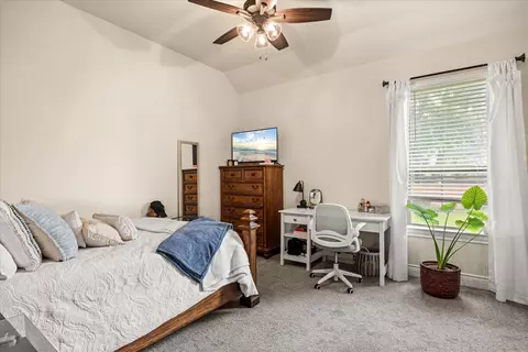 Bedroom - 100 Knob Ct, Springtown, TX 76082 photo 4 of 6