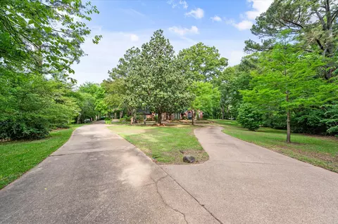 3037 Ridgetop Rd, Tyler, TX 75703