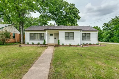 1601 W 8th St, Irving, TX 75060