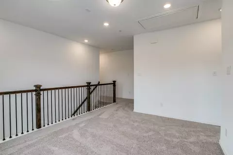 Entry Way - 9944 Hennings St, Irving, TX 75063 photo 1 of 2