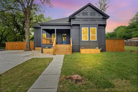 902 N 10th St, Waco, TX 76707