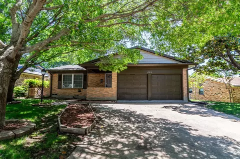 10816 Palace Way, Dallas, TX 75218
