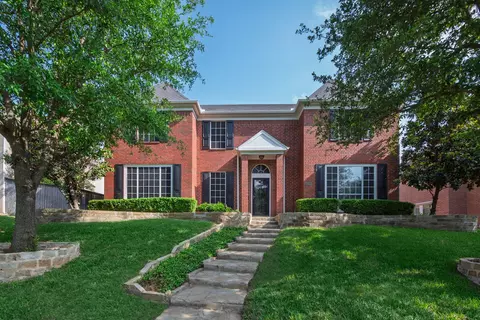 5125 Golden Ln, Fort Worth, TX 76123