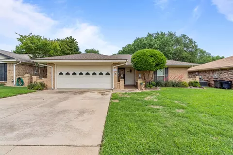7409 Glen Haven Dr, Fort Worth, TX 76133