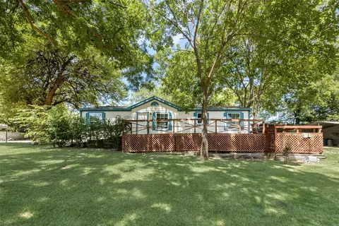 120 Bass Rd, Point, TX 75472
