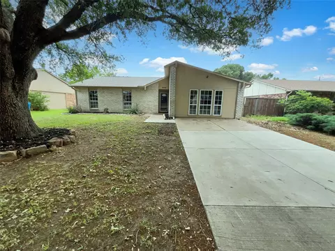 5232 Arbor Glen Rd, The Colony, TX 75056