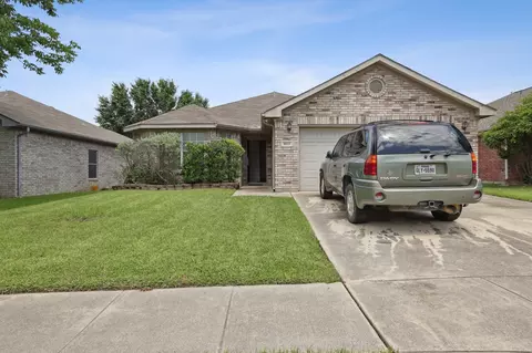 8633 Trinity Vista Trl, Hurst, TX 76053