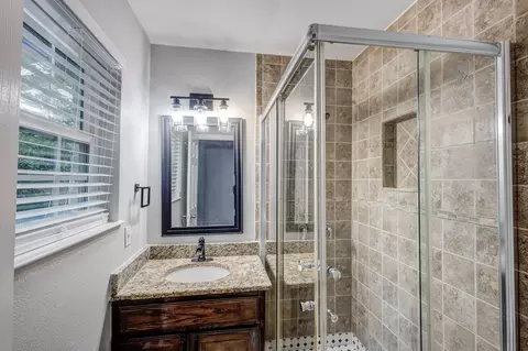 Bath - 907 Clebud Dr, Euless, TX 76040 photo 3 of 4
